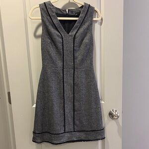 Banana Republic Elegant Gray Sleeveless Dress size 2